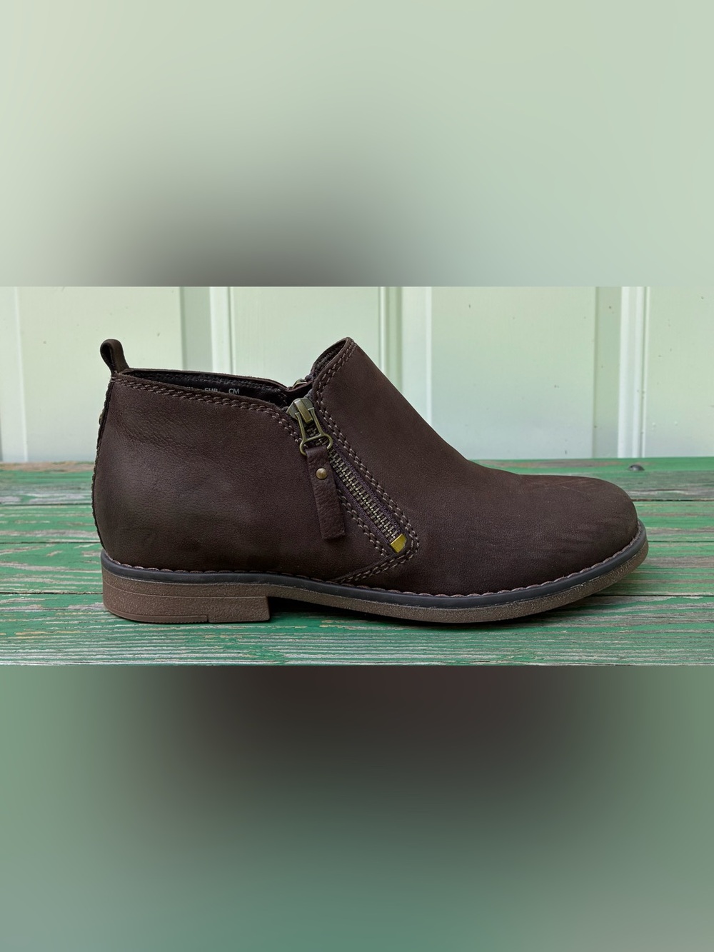 Hush Puppies Mazin Cayto Sz 8.5 Brown Nubuck Leather Ankle Low Heel Booties